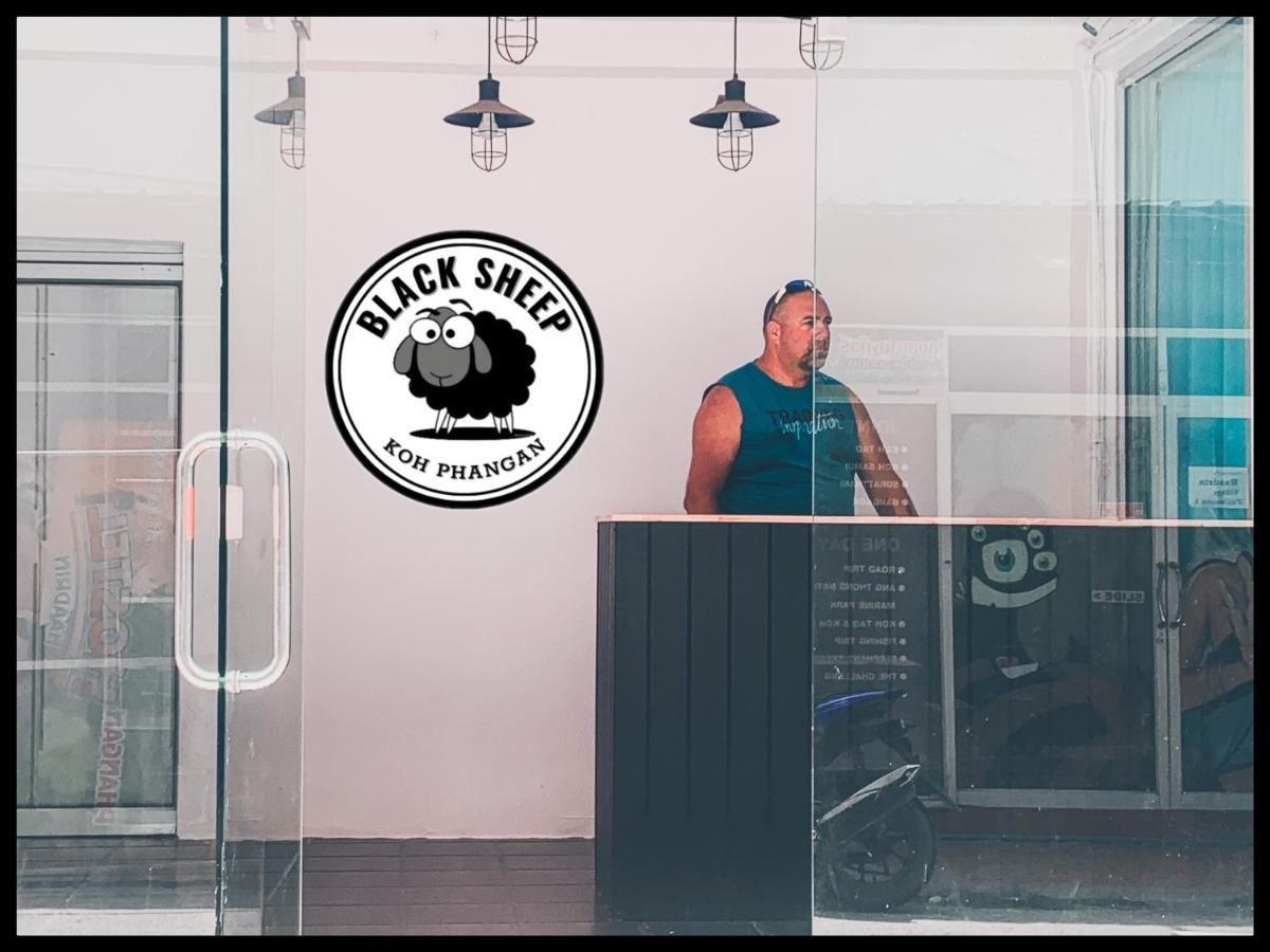 The Black Sheep Hostel Hatrin Kültér fotó